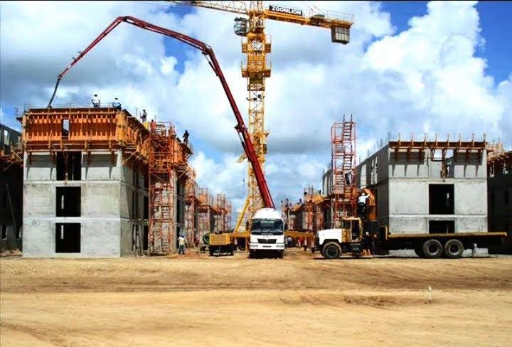 Colocación de concreto con bomba pluma